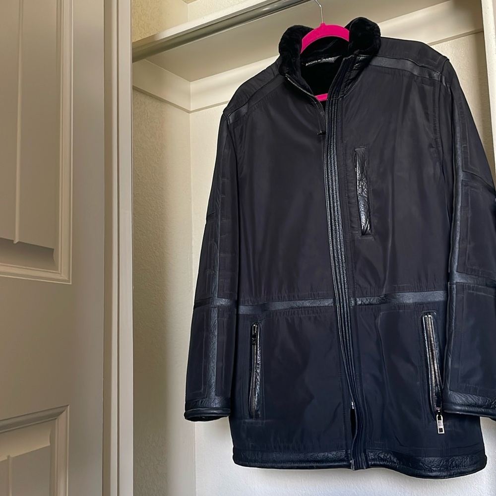 Andrew Marc leather w/ gorgeous real fur inside